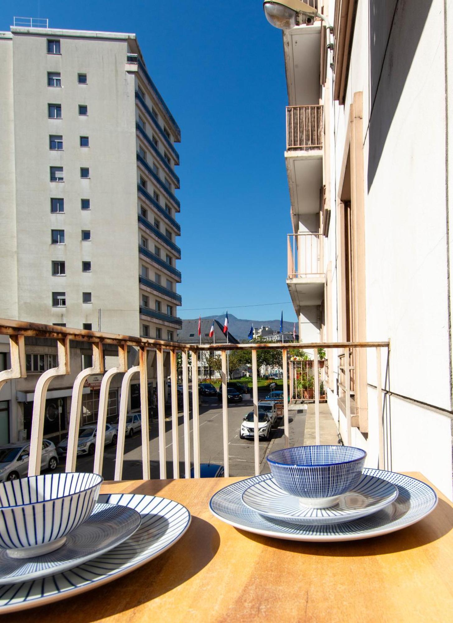 Appartement T3 Gare De Chambery Centre Ville Bagian luar foto